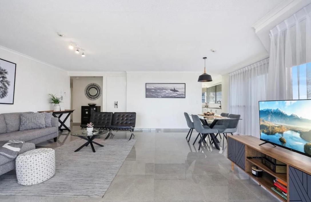 Baronnet Apartments Gold Coast Eksteriør bilde