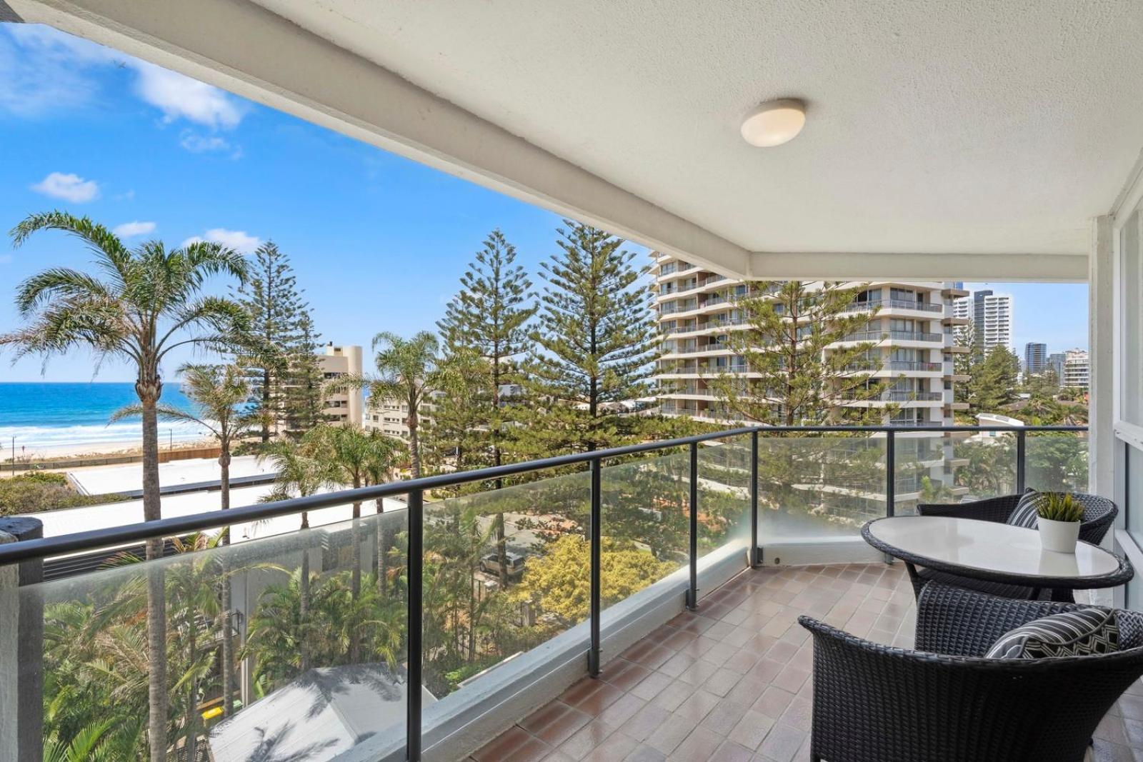 Baronnet Apartments Gold Coast Eksteriør bilde