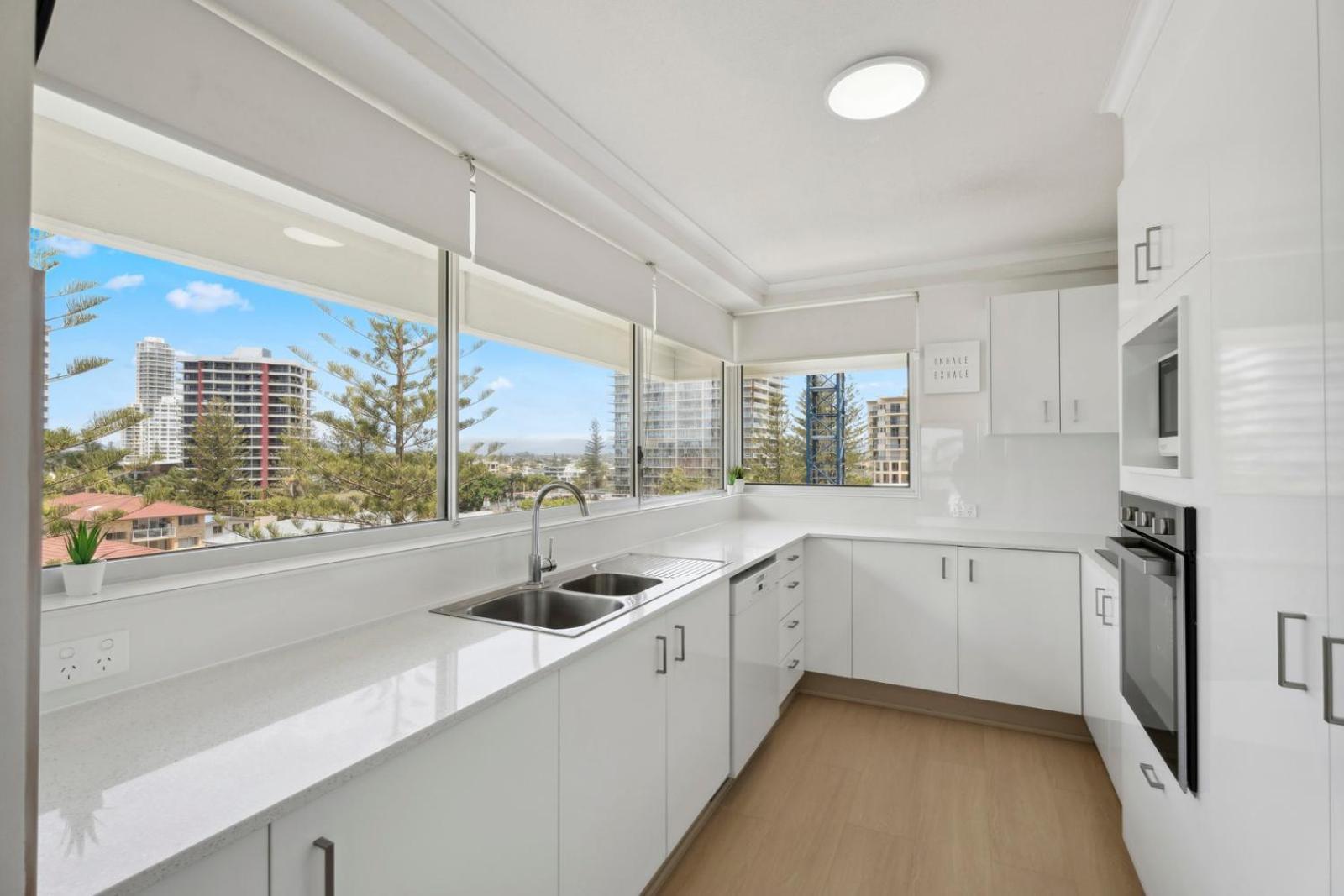 Baronnet Apartments Gold Coast Eksteriør bilde