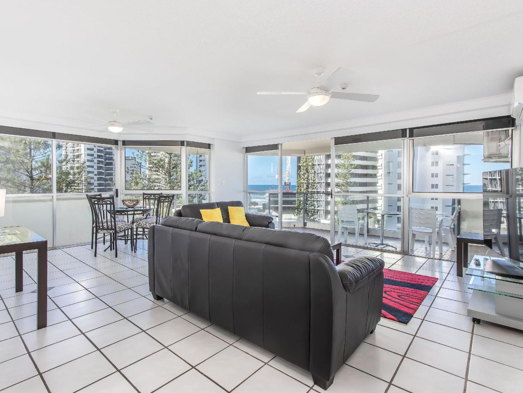 Baronnet Apartments Gold Coast Eksteriør bilde