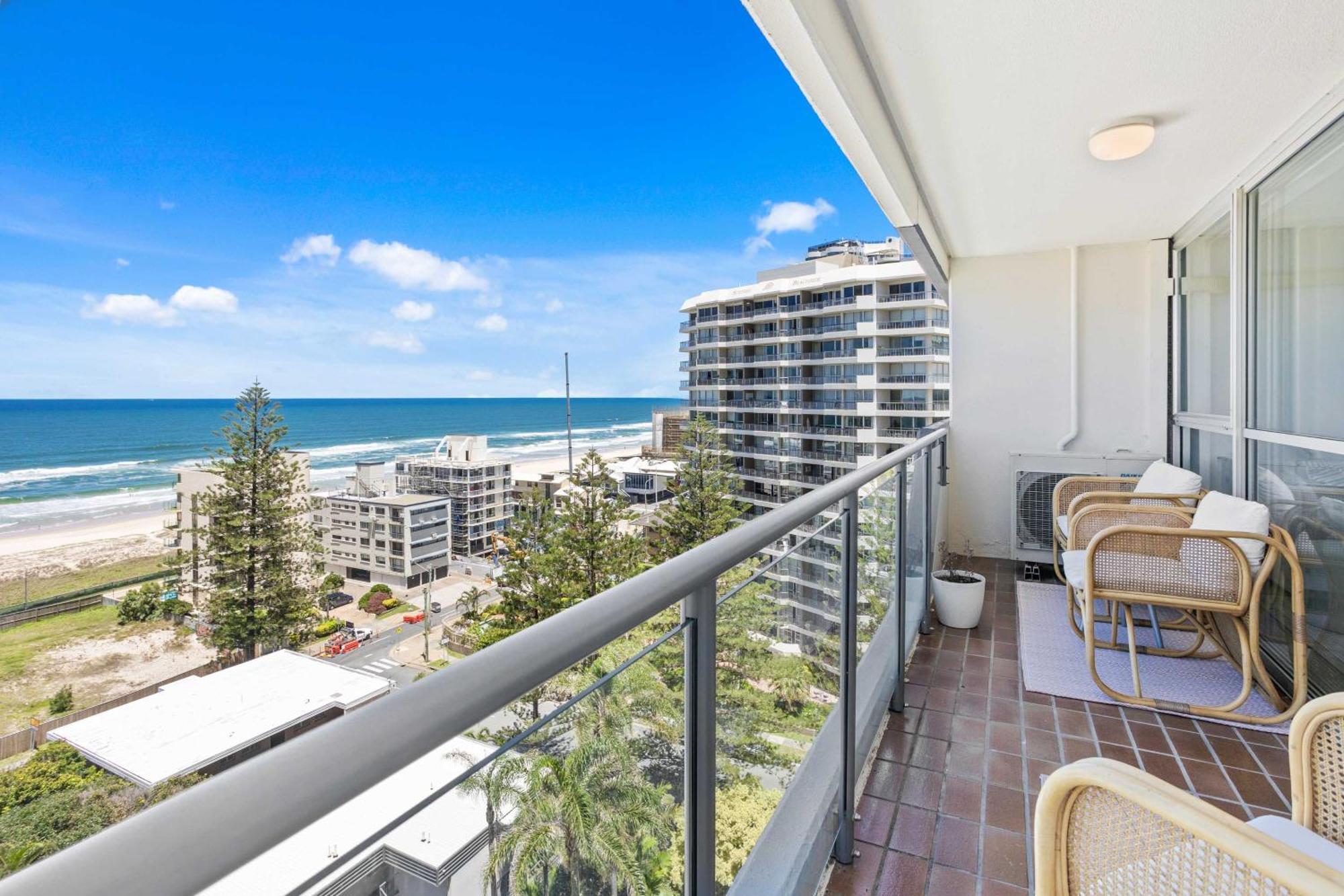 Baronnet Apartments Gold Coast Eksteriør bilde
