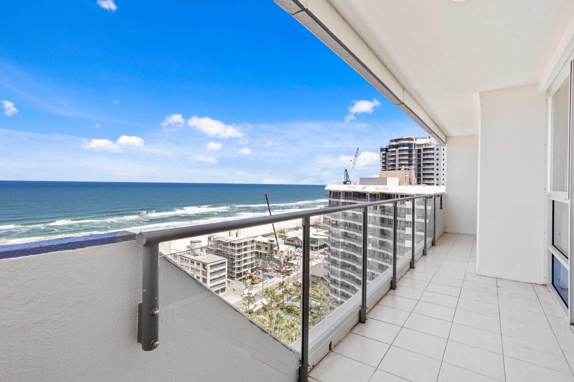 Baronnet Apartments Gold Coast Eksteriør bilde